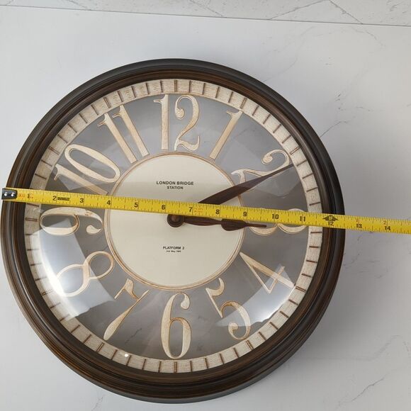 London Bridge Station Platform 2 Round Wall Clock 1905 Faux Wood Grain Decor - Picture 6 of 9